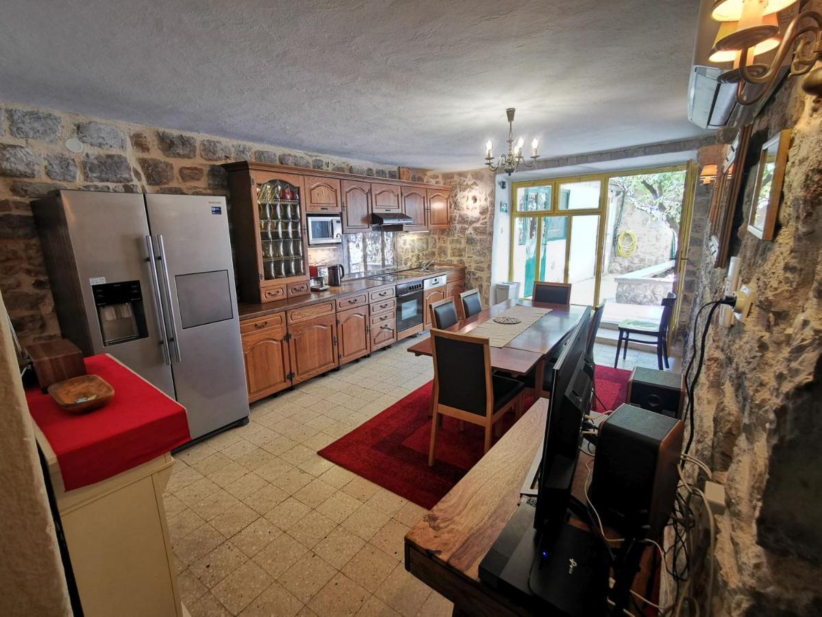 Authentico Deluxe Stari Grad Villa Стари Град Екстериор снимка