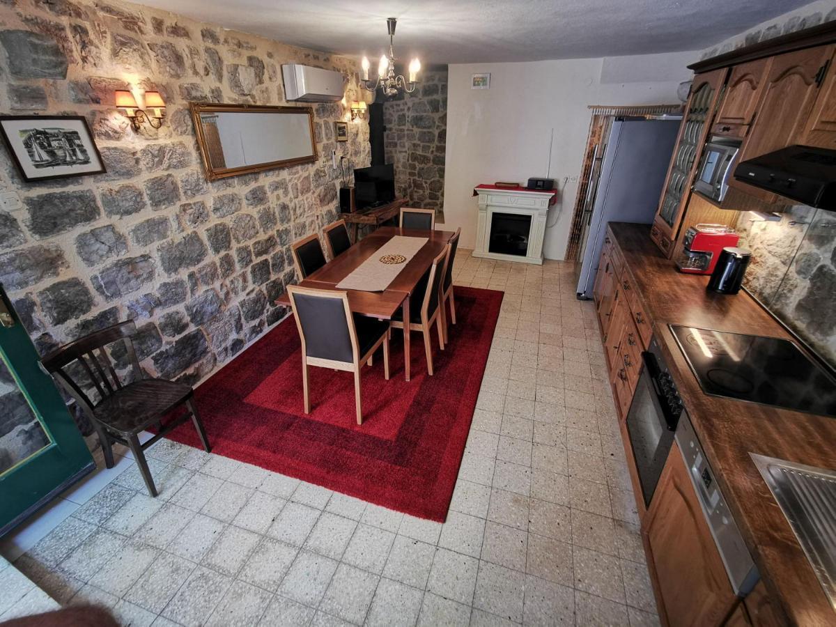 Authentico Deluxe Stari Grad Villa Стари Град Екстериор снимка