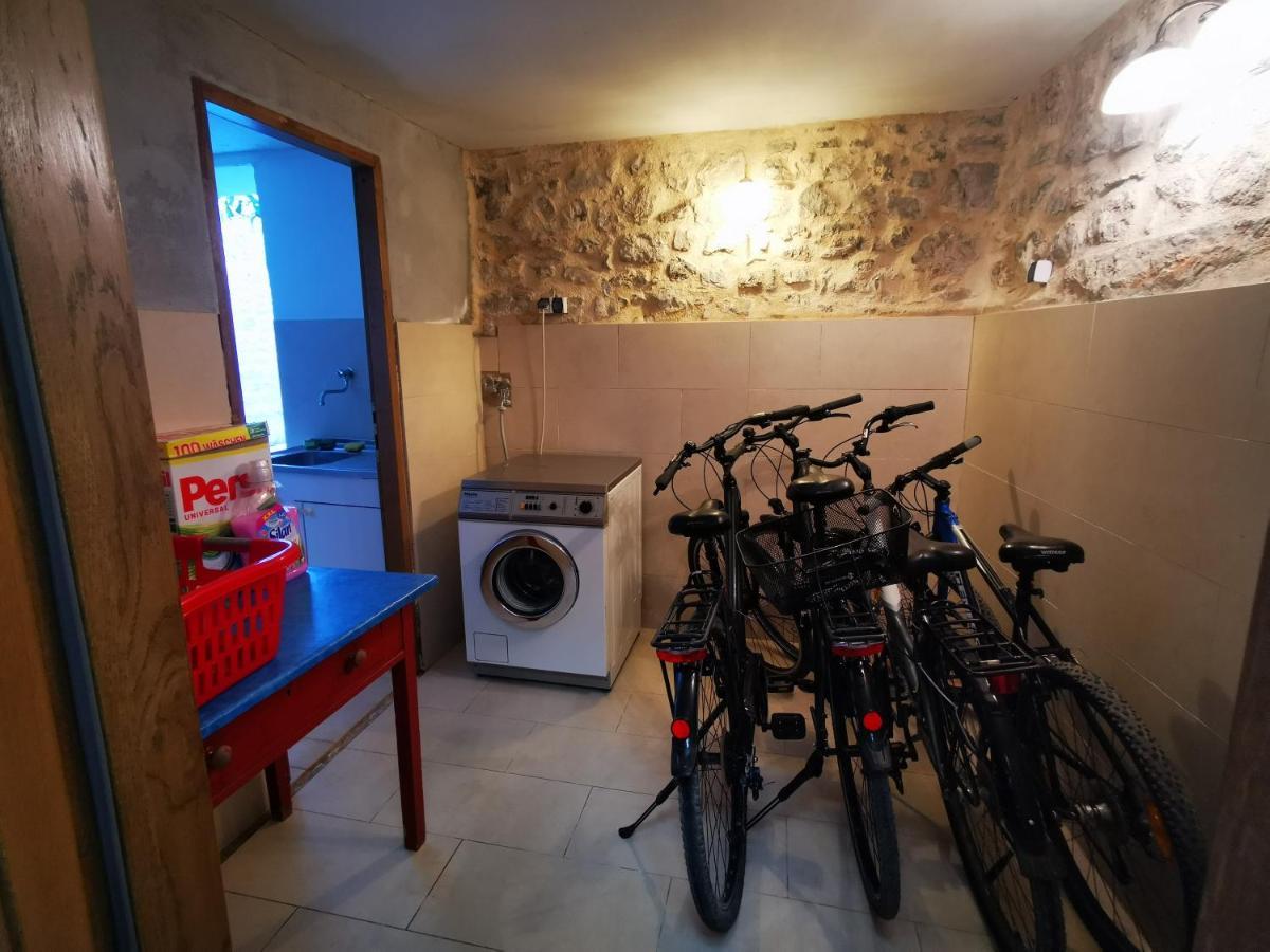 Authentico Deluxe Stari Grad Villa Стари Град Екстериор снимка